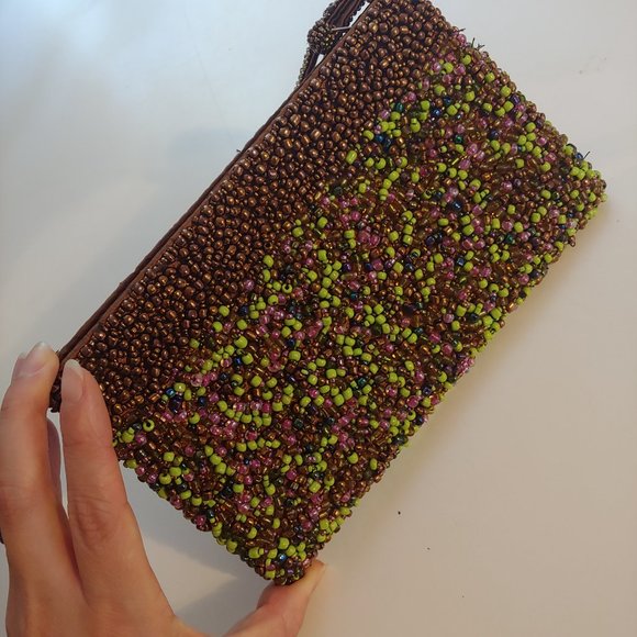 Beaded wristlet - Picture 7 of 11